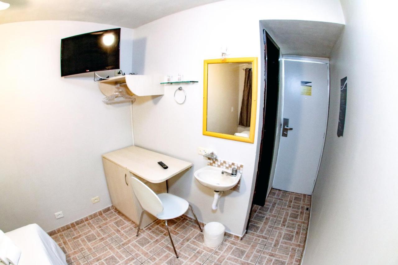 Esquina Batel - Hotel Economico Куритиба Екстериор снимка