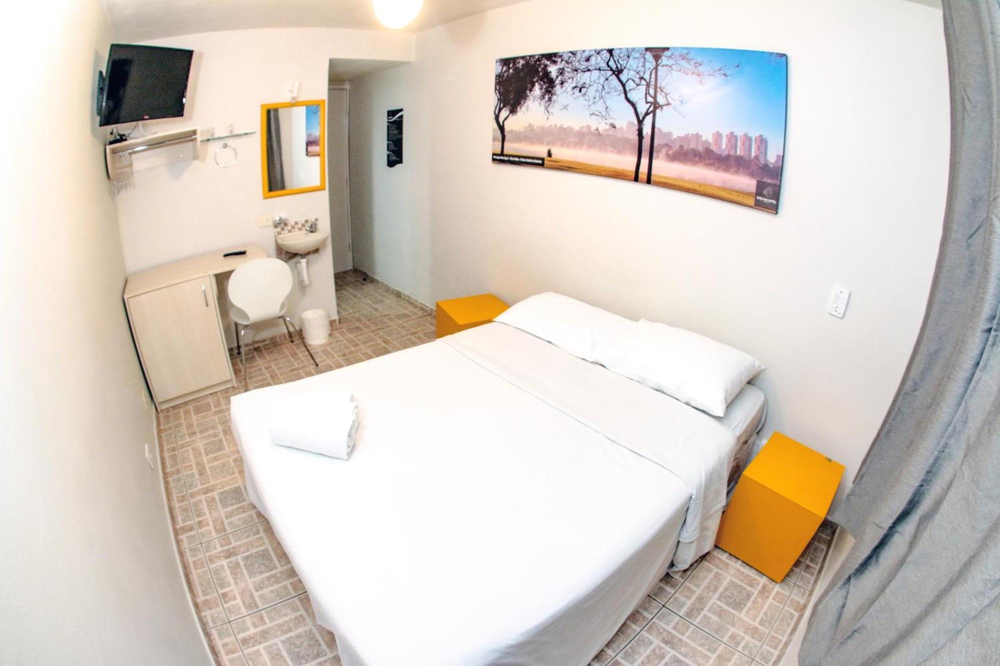 Esquina Batel - Hotel Economico Куритиба Екстериор снимка