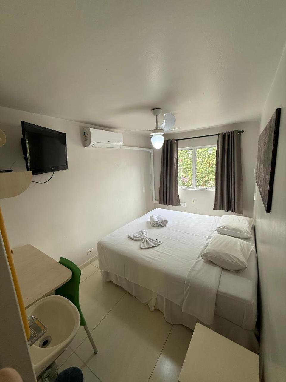 Esquina Batel - Hotel Economico Куритиба Екстериор снимка